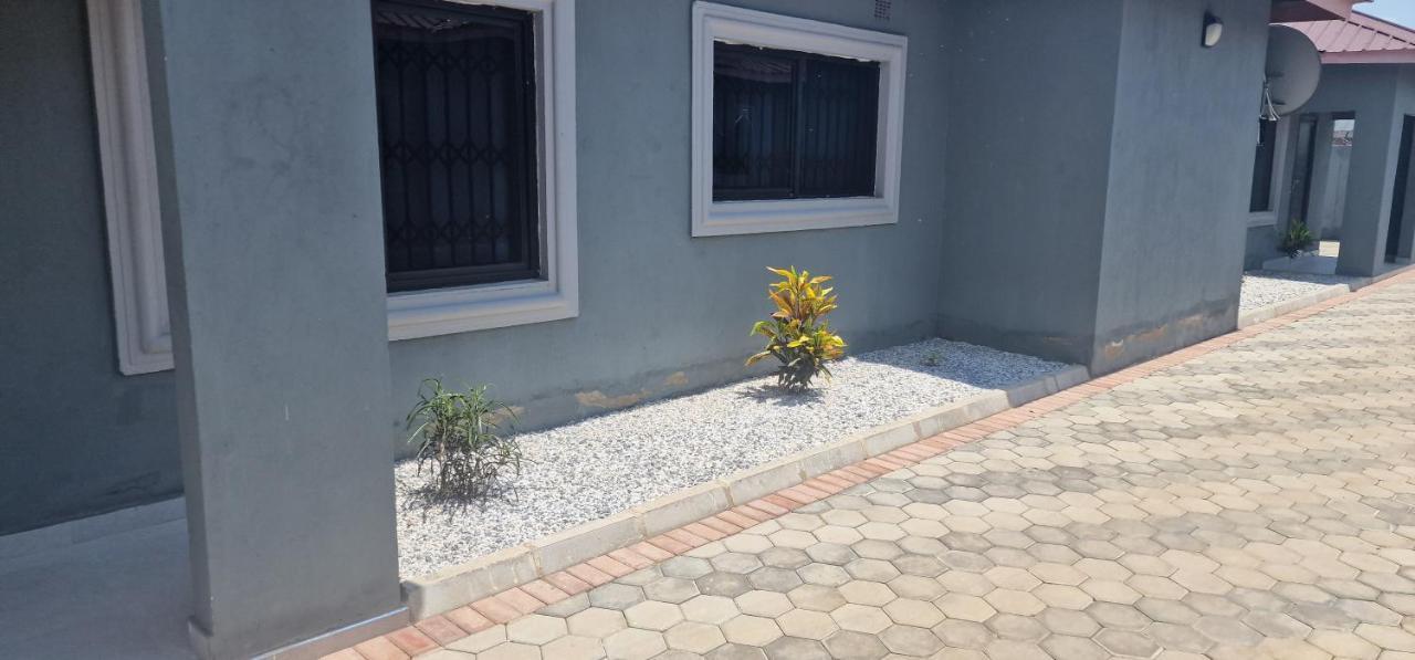 Salama Apartments Lusaka Esterno foto